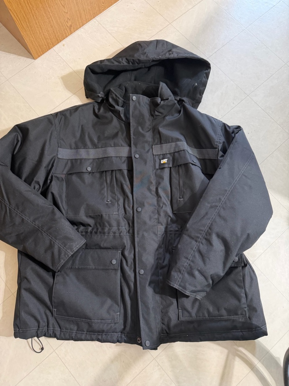 CAT Men's Black Insulated Hooded Puffer Jacket